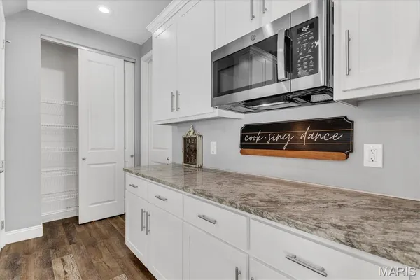 $450,000 | 1364 Grey Wolf Drive, Imperial, MO 63052