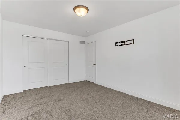 $450,000 | 1364 Grey Wolf Drive, Imperial, MO 63052