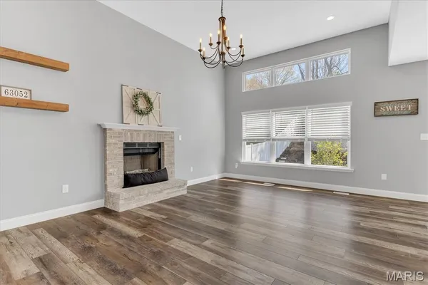 $450,000 | 1364 Grey Wolf Drive, Imperial, MO 63052