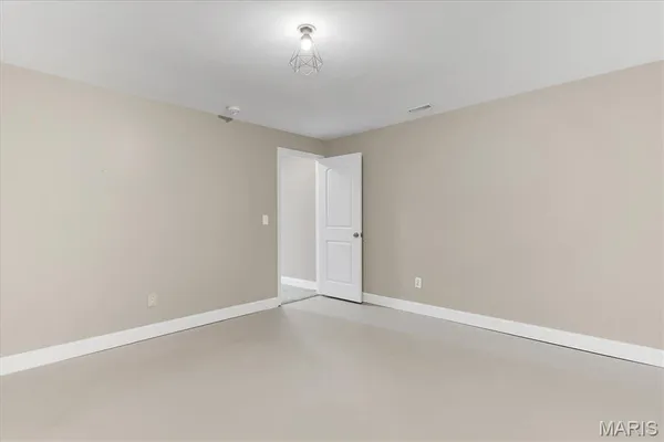 $450,000 | 1364 Grey Wolf Drive, Imperial, MO 63052