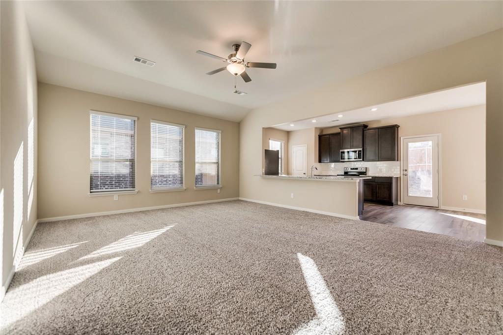 204 Lake Ridge Princeton, TX 75407 - Photo 4 of 24