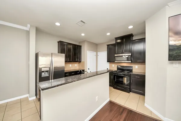 $255,000 | 6638 Sharpstone Creek Lane, Houston, TX 77084