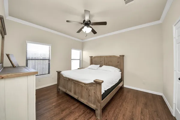 $255,000 | 6638 Sharpstone Creek Lane, Houston, TX 77084