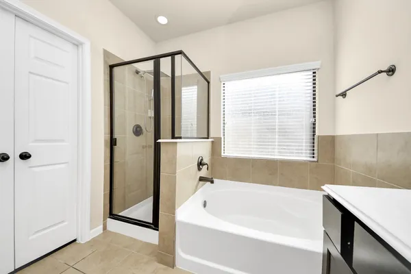$255,000 | 6638 Sharpstone Creek Lane, Houston, TX 77084