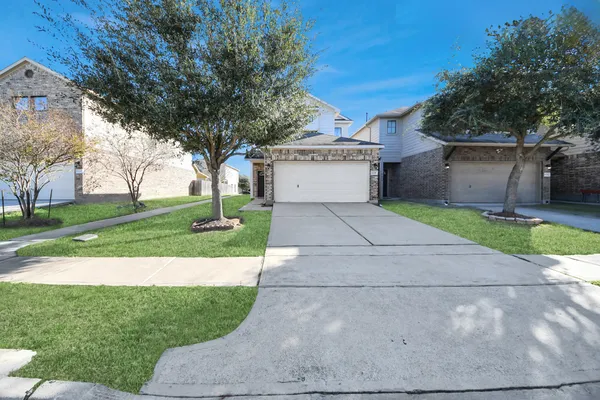 $255,000 | 6638 Sharpstone Creek Lane, Houston, TX 77084