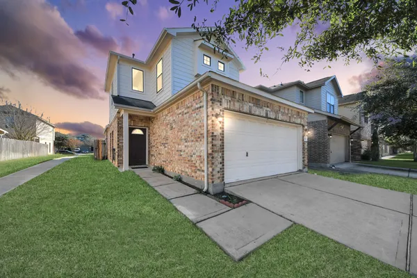 $255,000 | 6638 Sharpstone Creek Lane, Houston, TX 77084