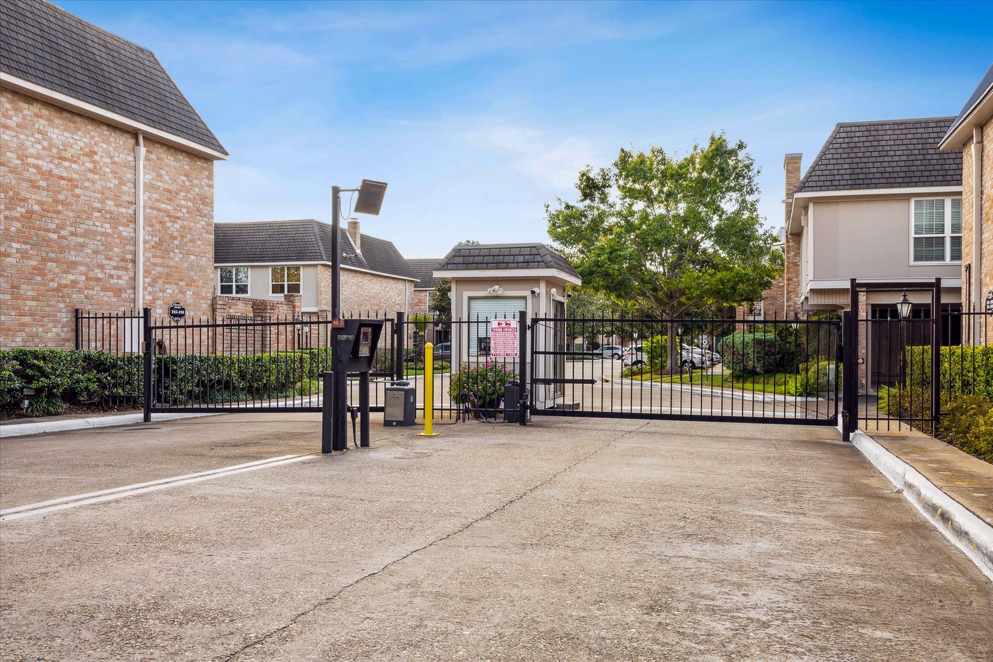 2230 South Piney Point Road, Unit 103 Houston, TX 77063 - Photo 25 of 28 Gated access.