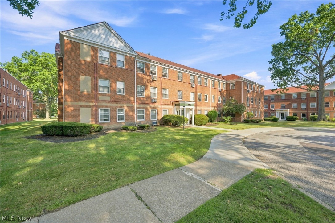 13793 Cedar Road, Unit 103C South Euclid, OH 44118 - Photo 11 of 14 Gallery Image 11