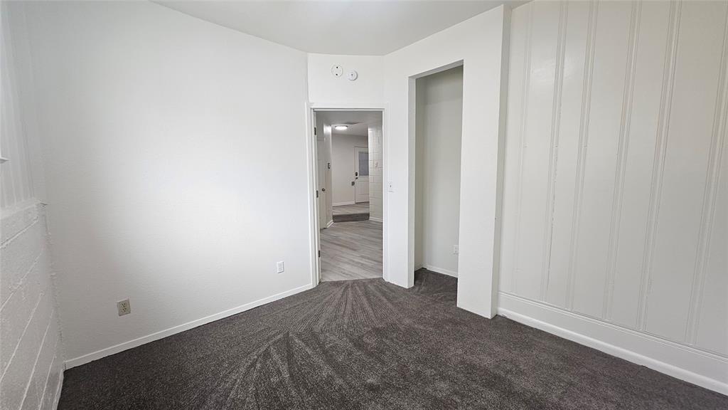 1015 South Welch Street, Unit A Denton, TX 76201 - Photo 5 of 21 a view of an empty room