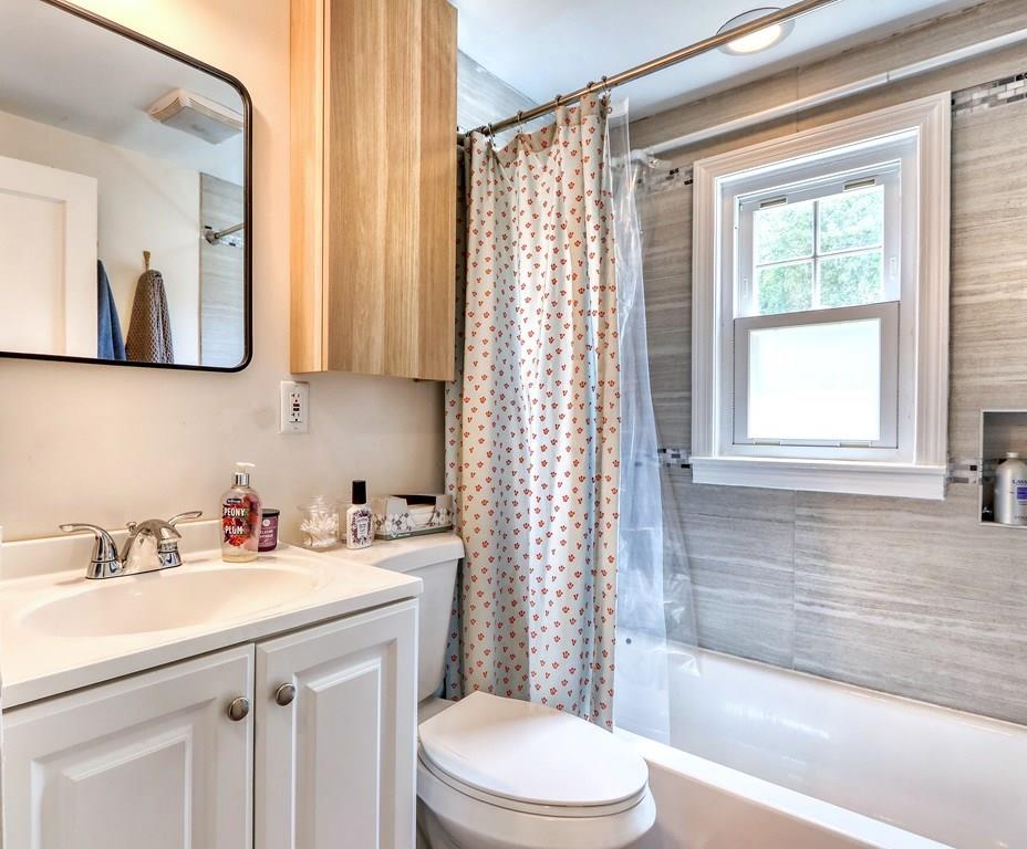 12 Scannell Road Randolph, MA 02368 - Photo 8 of 20 Gallery Image 8