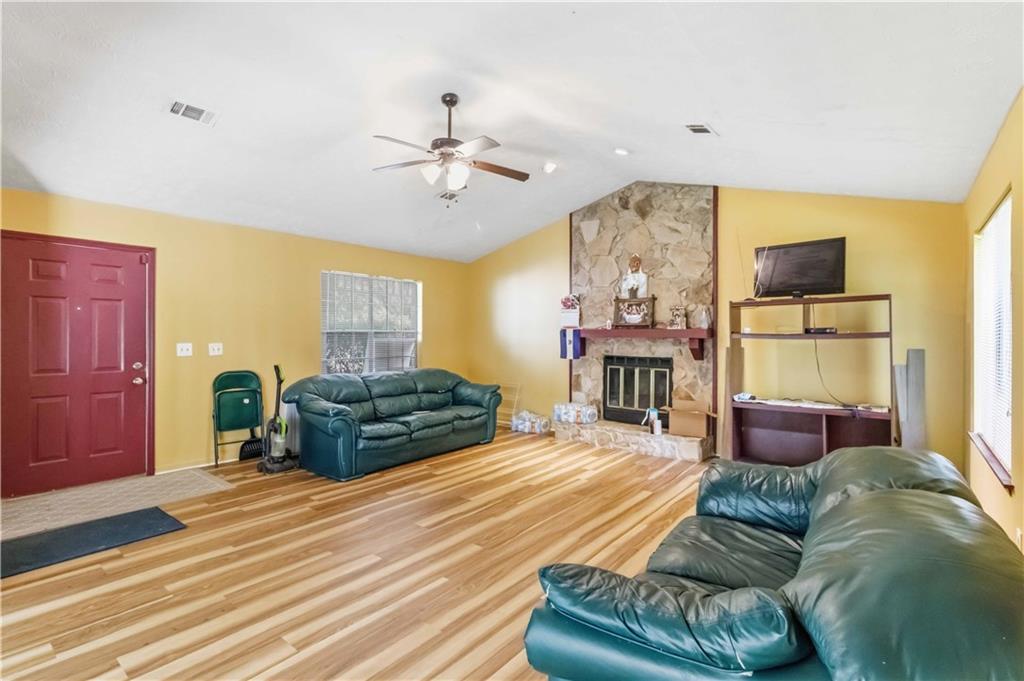 5556 Weatherford Road Norcross, GA 30093 - Photo 6 of 30 Gallery Image 6