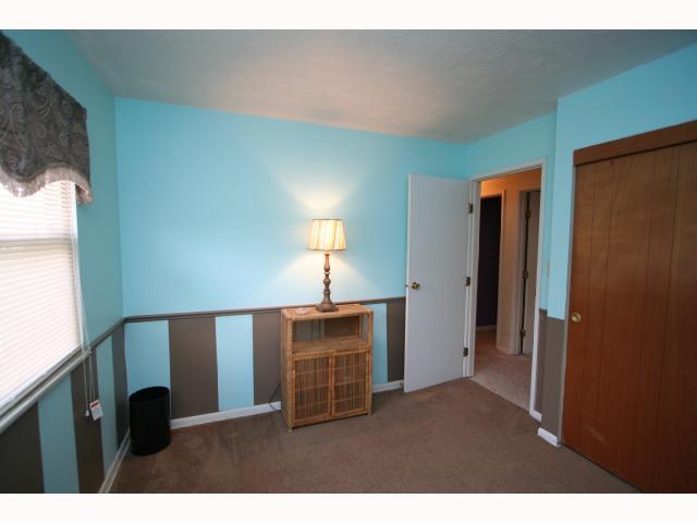 3931 Ivorton Road East Columbus, OH 43207 - Photo 12 of 18