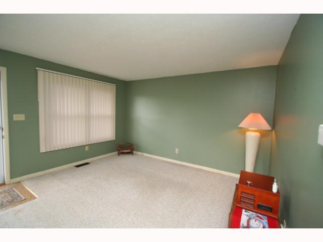 3931 Ivorton Road East Columbus, OH 43207 - Photo 2 of 18