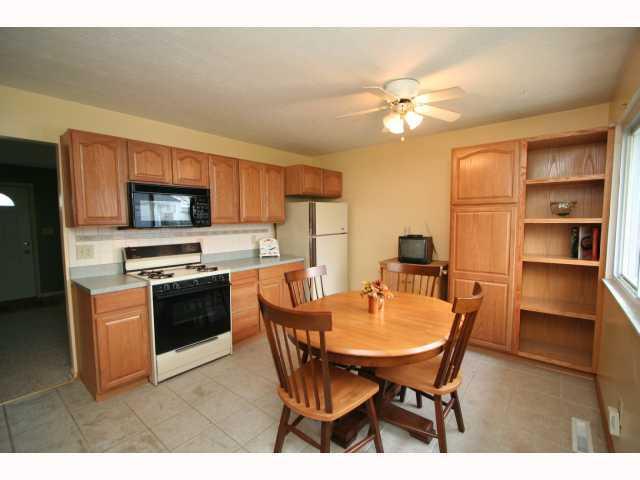3931 Ivorton Road East Columbus, OH 43207 - Photo 3 of 18
