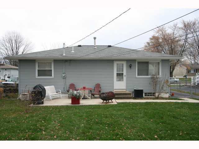 3931 Ivorton Road East Columbus, OH 43207 - Photo 7 of 18