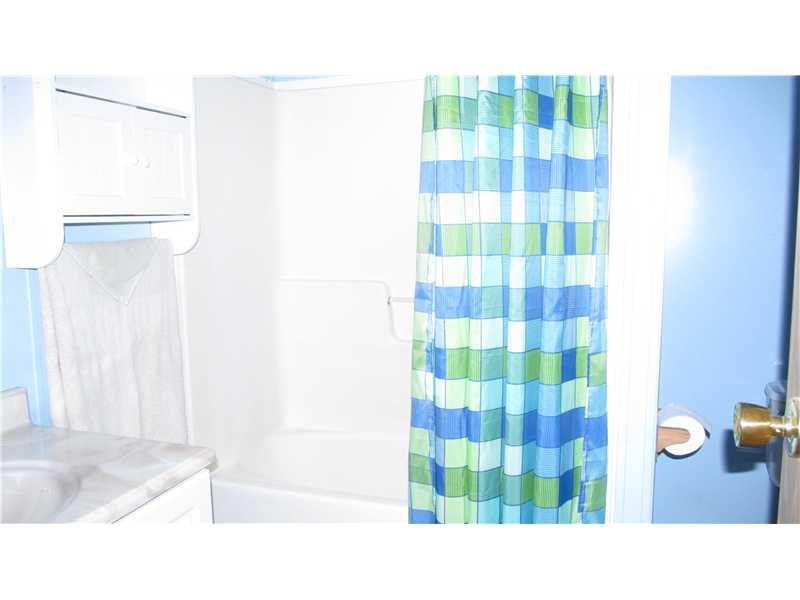 270 Hosack Road Jackson Center, PA 16133 - Photo 7 of 16 Full Bath.
