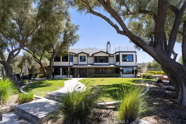 $1,600,000 | 42683 Juniper Street, Murrieta, CA 92562
