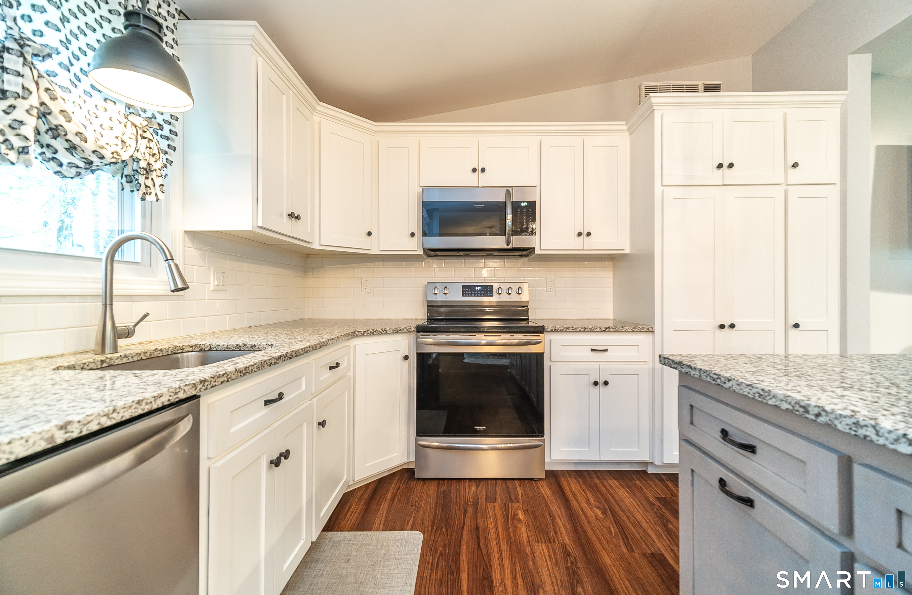 360 West Shepard Avenue Hamden, CT 06514 - Photo 14 of 38