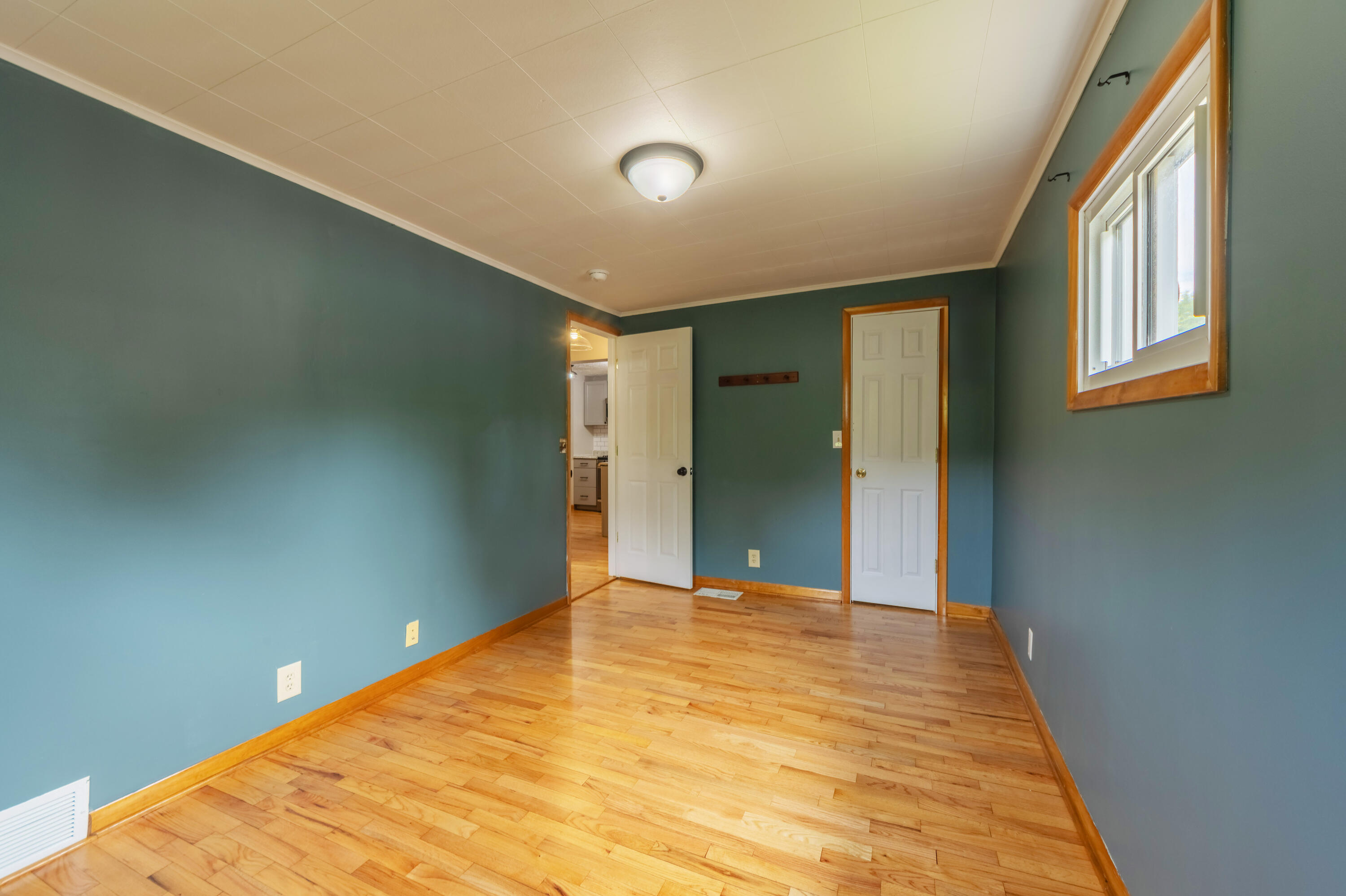 6210 Johnson Road Coloma, MI 49038 - Photo 11 of 24 Bedroom 3