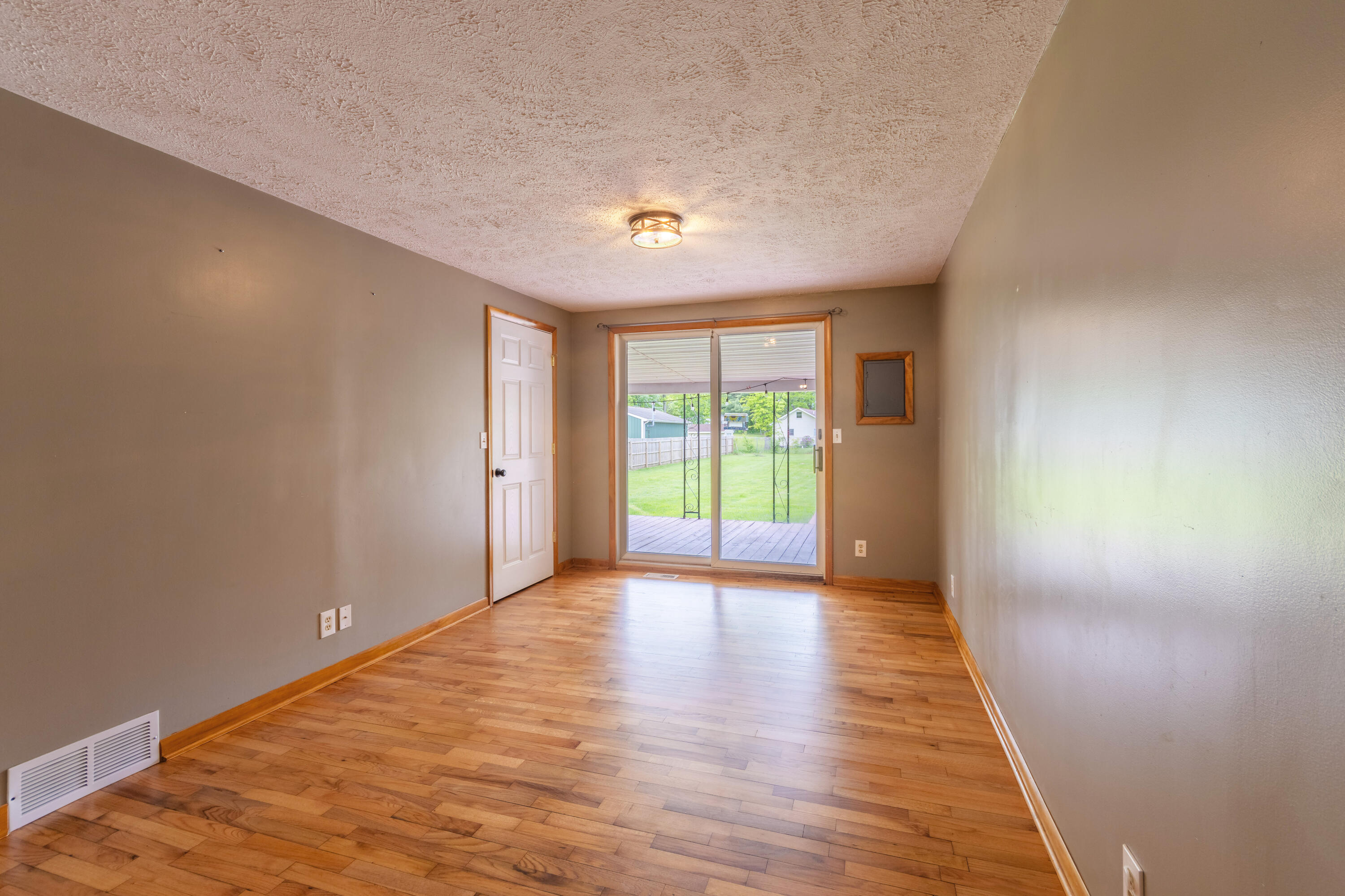 6210 Johnson Road Coloma, MI 49038 - Photo 15 of 24 Additional Living Space