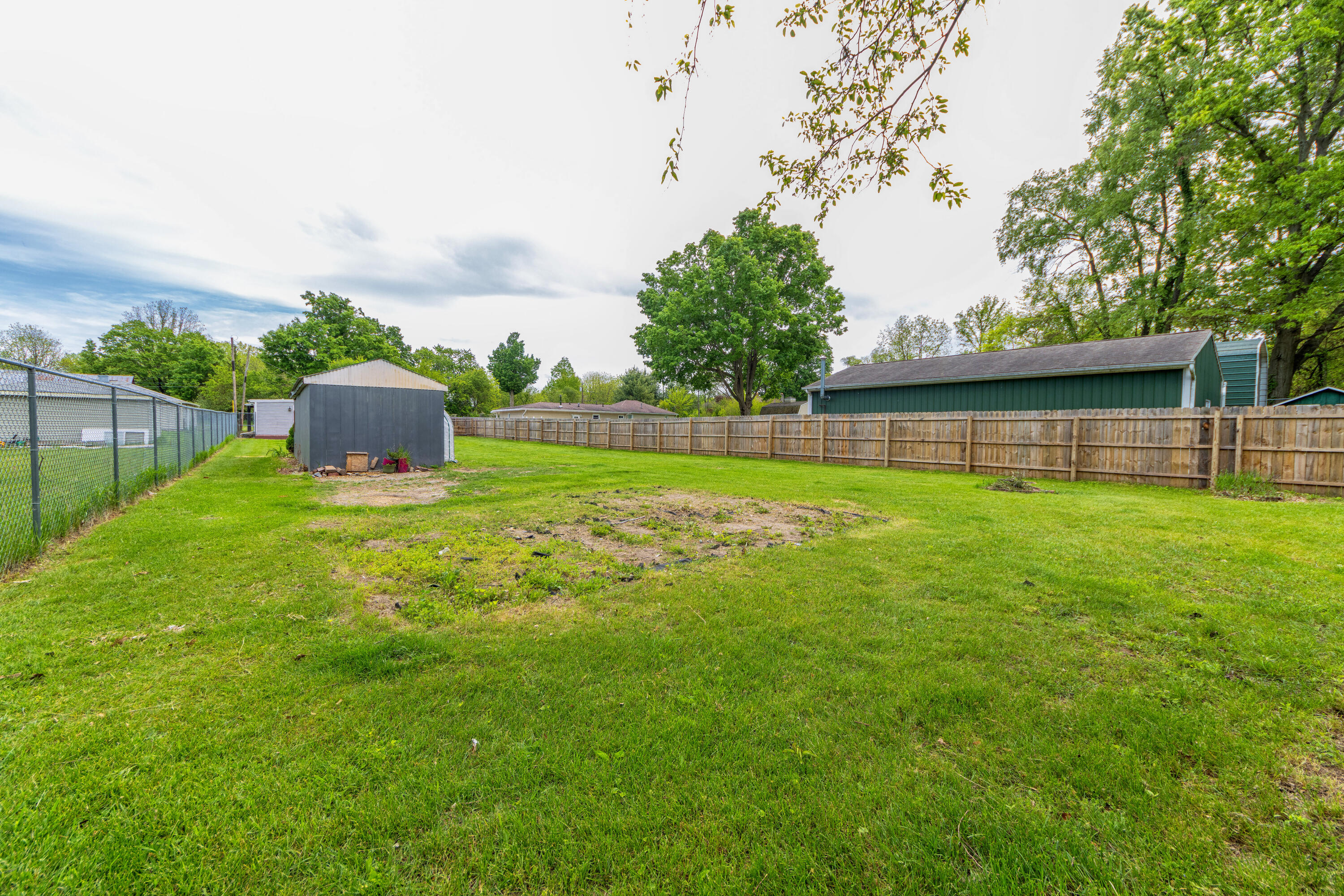 6210 Johnson Road Coloma, MI 49038 - Photo 17 of 24 Backyard