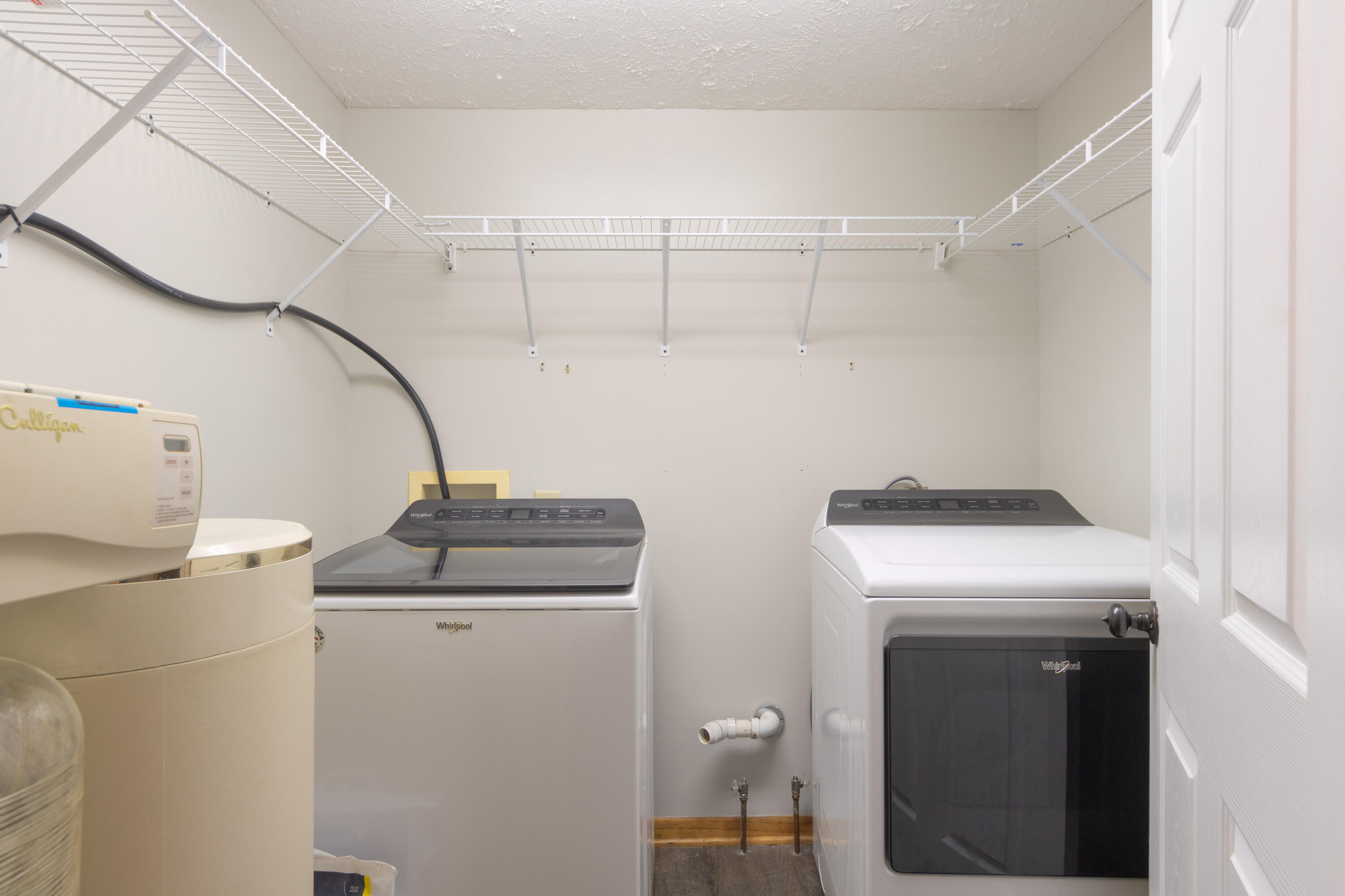 6210 Johnson Road Coloma, MI 49038 - Photo 19 of 24 Laundry Room
