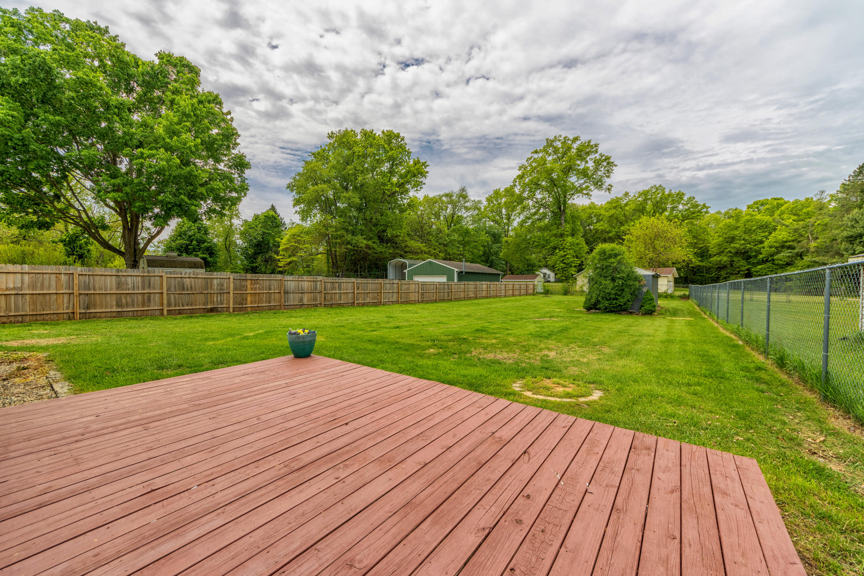 6210 Johnson Road Coloma, MI 49038 - Photo 21 of 24 Back Deck