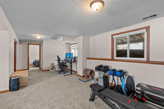 $355,000 | 533 Innsbruck Drive, Chaska, MN 55318