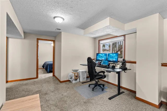 $355,000 | 533 Innsbruck Drive, Chaska, MN 55318