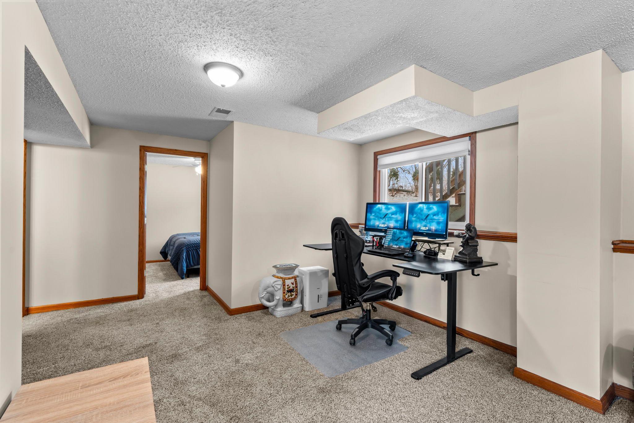 533 Innsbruck Drive Chaska, MN 55318 - Photo 24 of 42