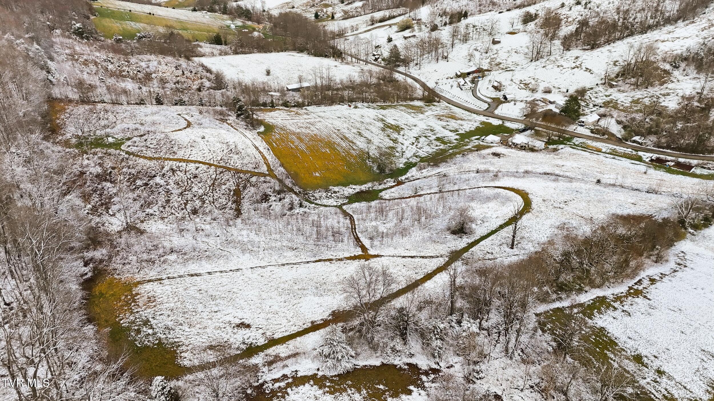 23176 Marys Chapel Road Bristol, VA 24202 - Photo 13 of 37 35_dji_20260317170337_0044_d