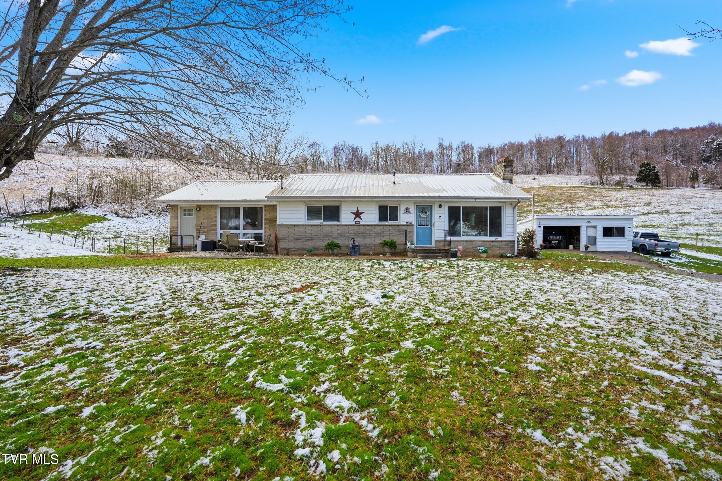 23176 Marys Chapel Road Bristol, VA 24202 - Photo 2 of 37 2_dsc04467