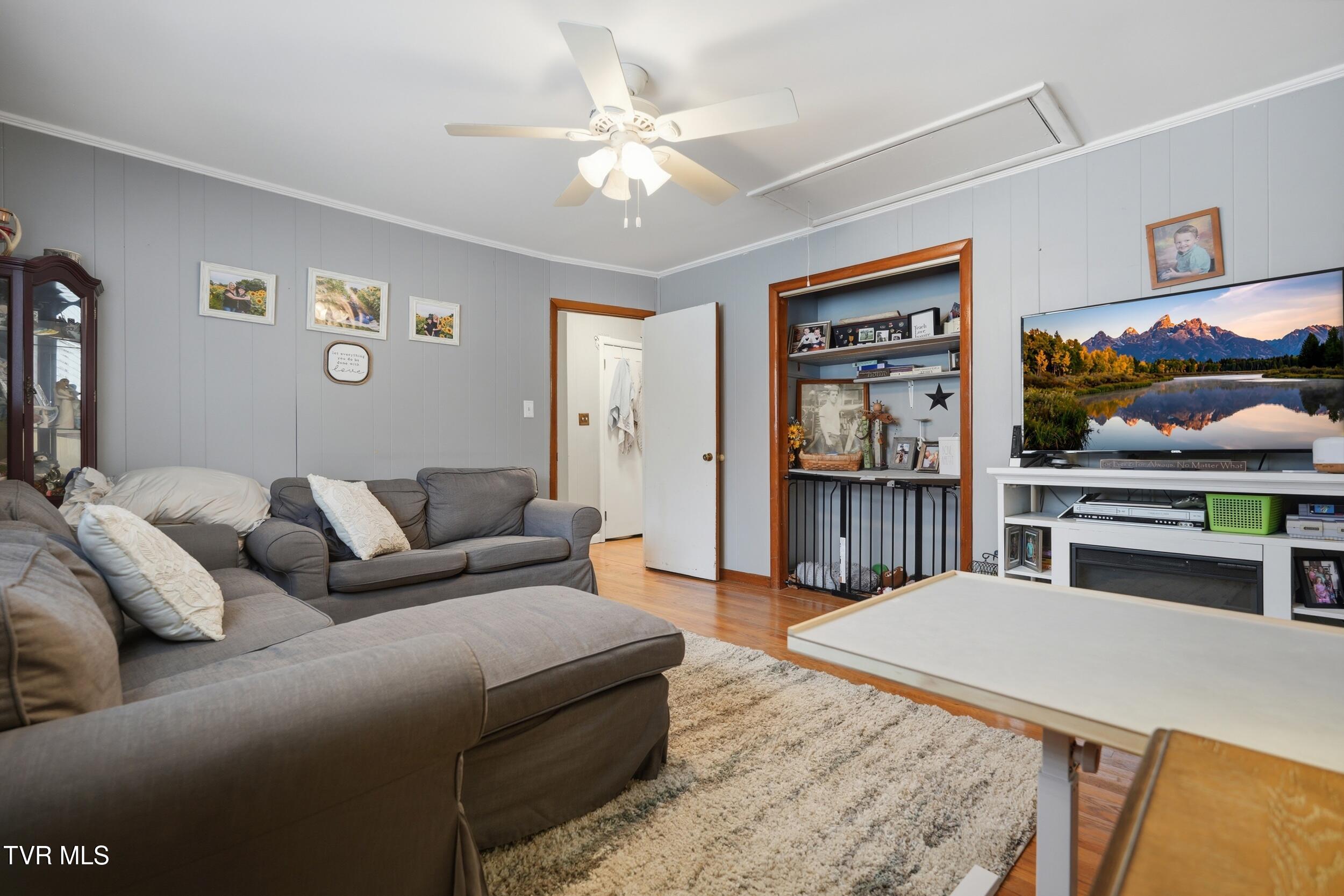 23176 Marys Chapel Road Bristol, VA 24202 - Photo 24 of 37 dsc04317