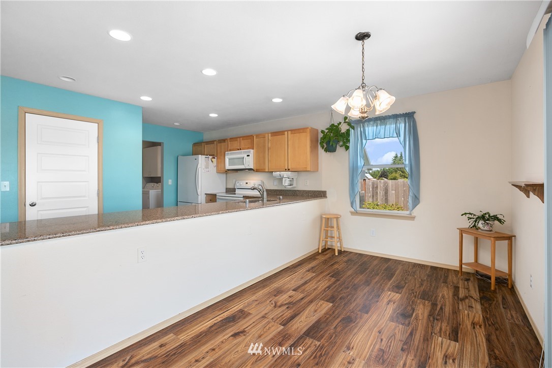 10428 Grove Road Southeast Yelm, WA 98597 - Photo 12 of 39 Gallery Image 12