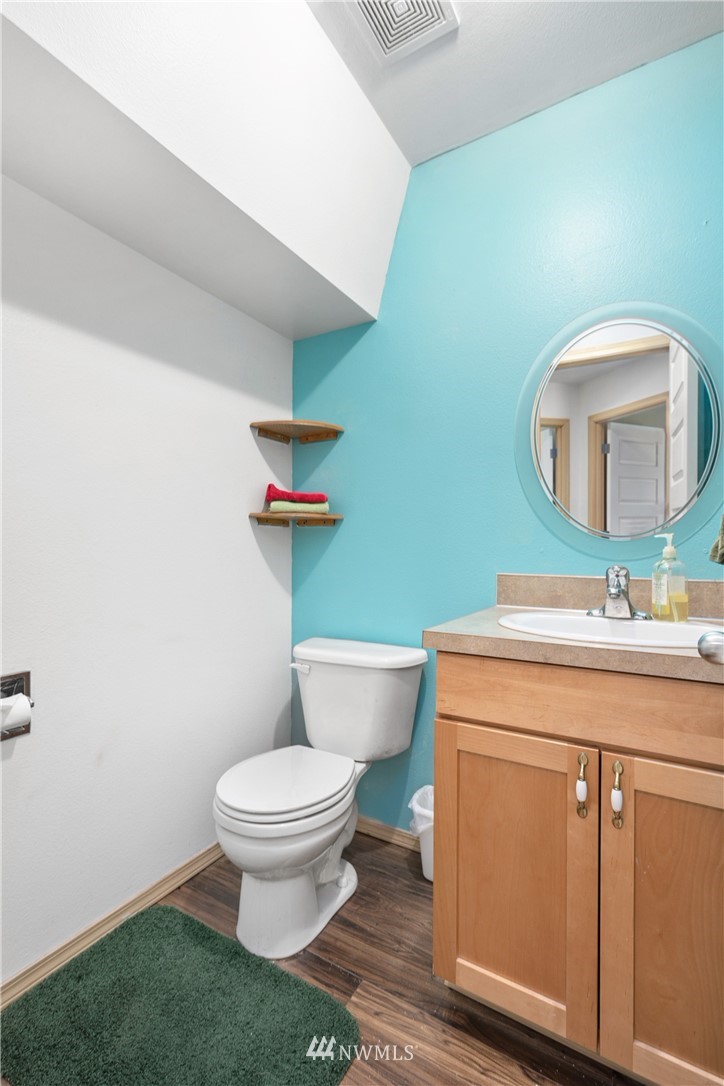 10428 Grove Road Southeast Yelm, WA 98597 - Photo 18 of 39 Gallery Image 18