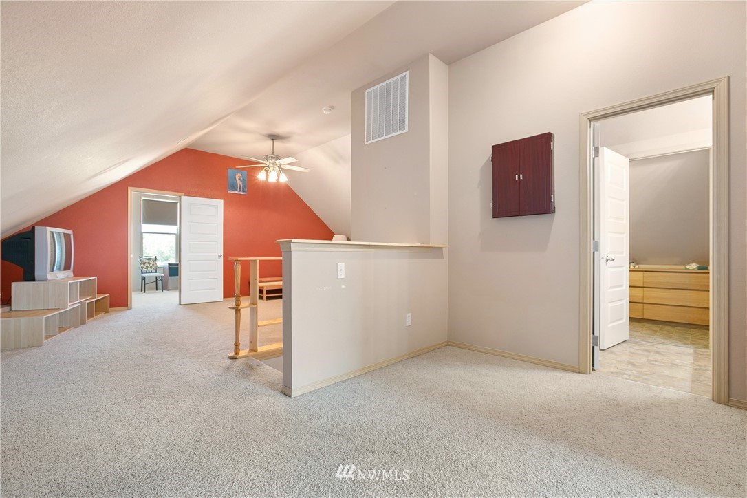 10428 Grove Road Southeast Yelm, WA 98597 - Photo 22 of 39 Gallery Image 22