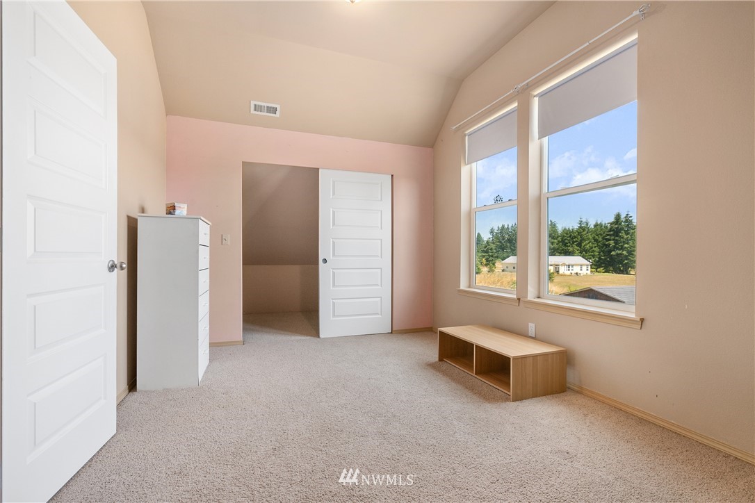 10428 Grove Road Southeast Yelm, WA 98597 - Photo 27 of 39 Gallery Image 27