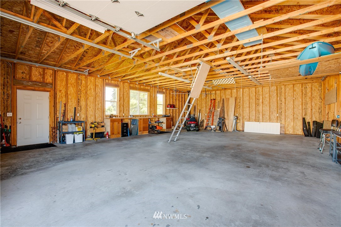 10428 Grove Road Southeast Yelm, WA 98597 - Photo 32 of 39 Gallery Image 32