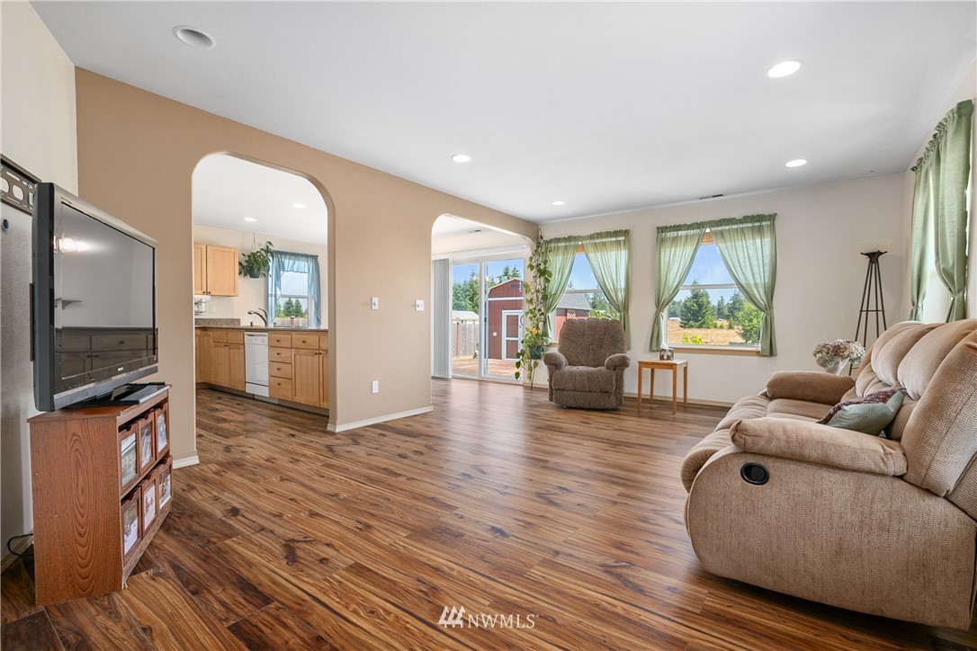 10428 Grove Road Southeast Yelm, WA 98597 - Photo 6 of 39 Gallery Image 6