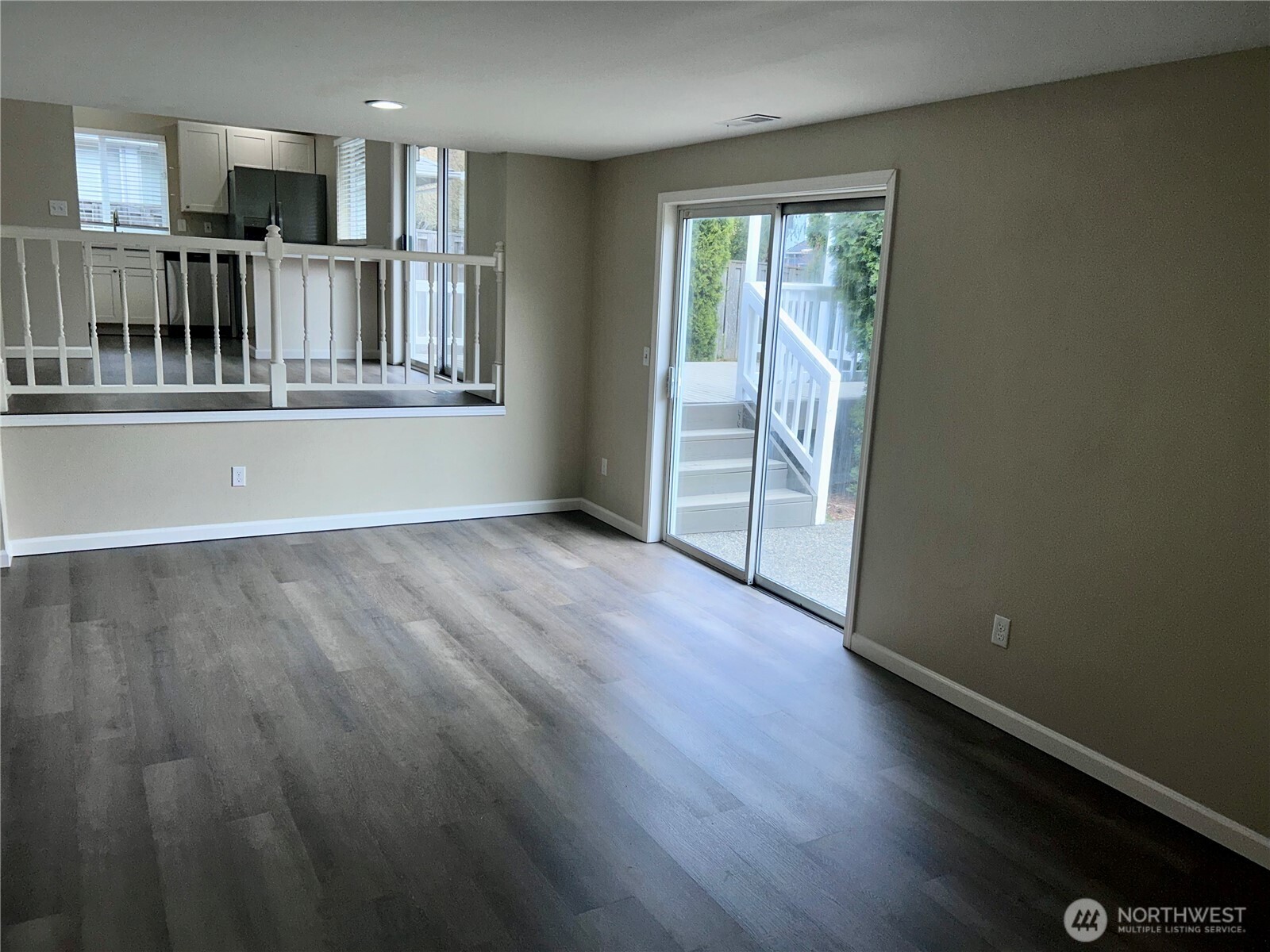 28016 231st Place Southeast Maple Valley, WA 98038 - Photo 11 of 31