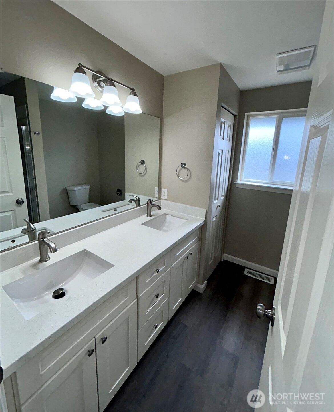 28016 231st Place Southeast Maple Valley, WA 98038 - Photo 18 of 31