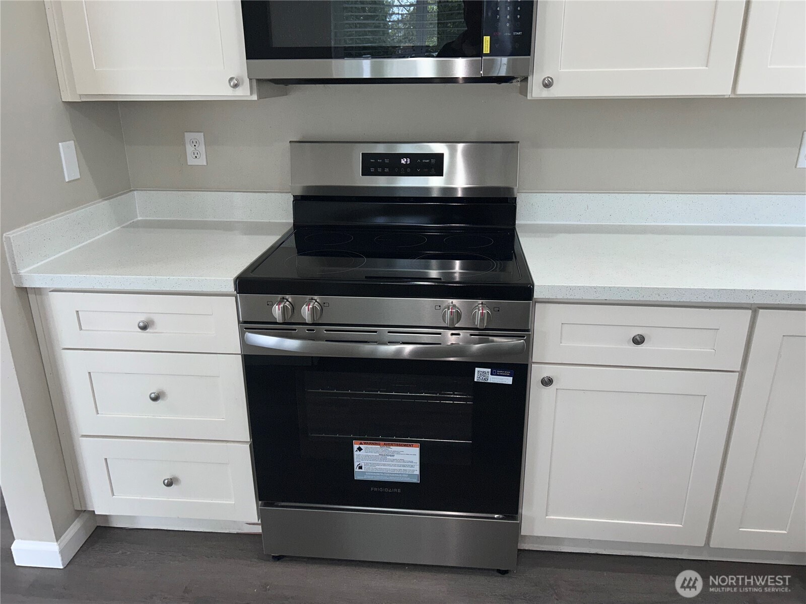 28016 231st Place Southeast Maple Valley, WA 98038 - Photo 5 of 31