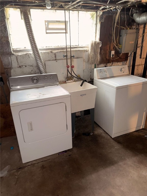 261 Henrietta Street Rochester, NY 14620 - Photo 12 of 22