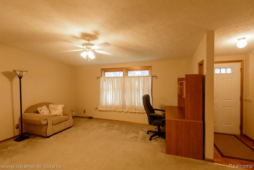 17373 Elwell Road Belleville, MI 48111 - Photo 12 of 31 Gallery Image 12