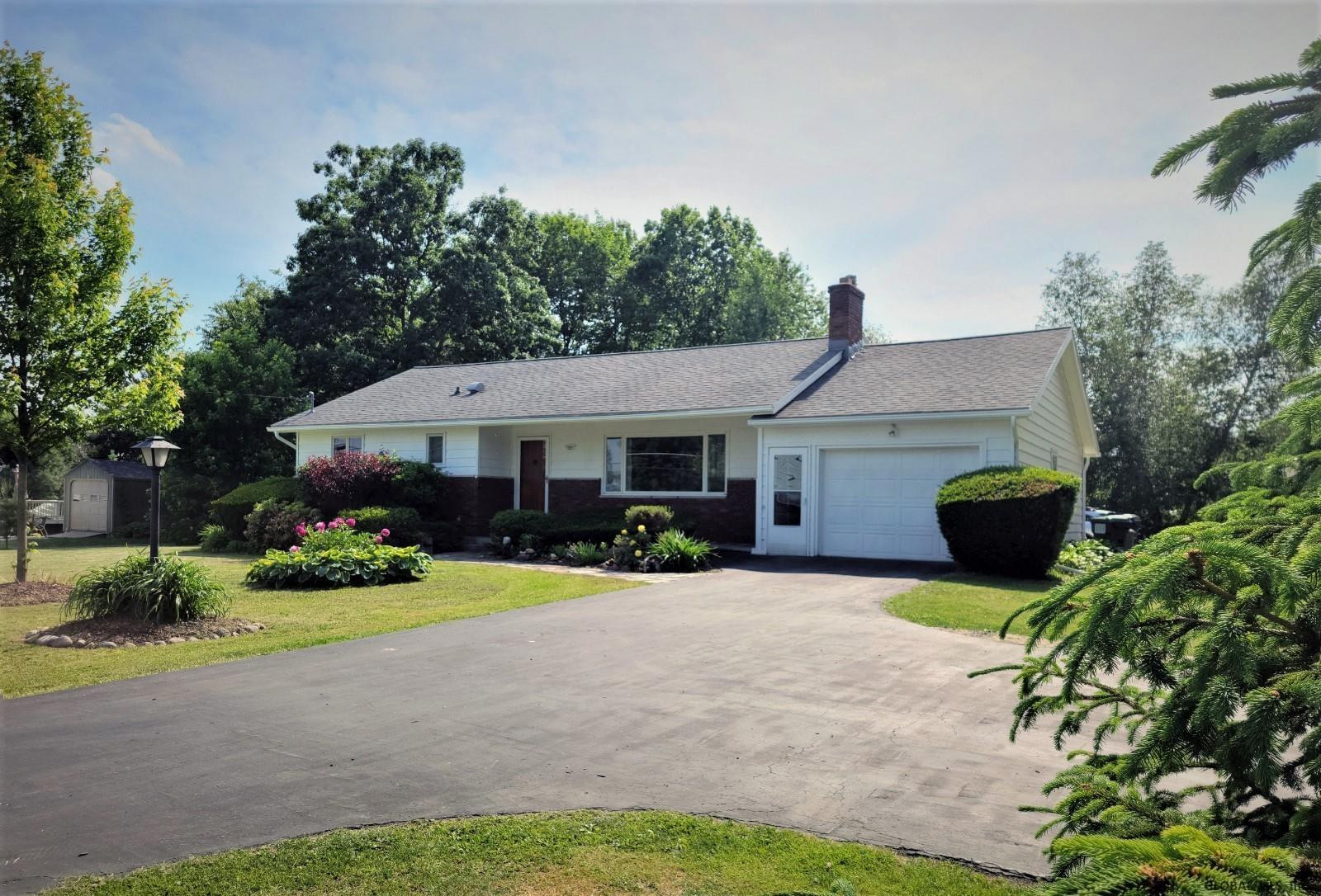 22 Devitt Road Waterford, NY 12188 - Photo 2 of 27 Photo 2