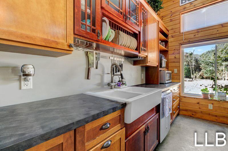 2253 Kent Road Rothbury, MI 49452 - Photo 18 of 61 Lynda Balkema - 2253 Kent Road-18