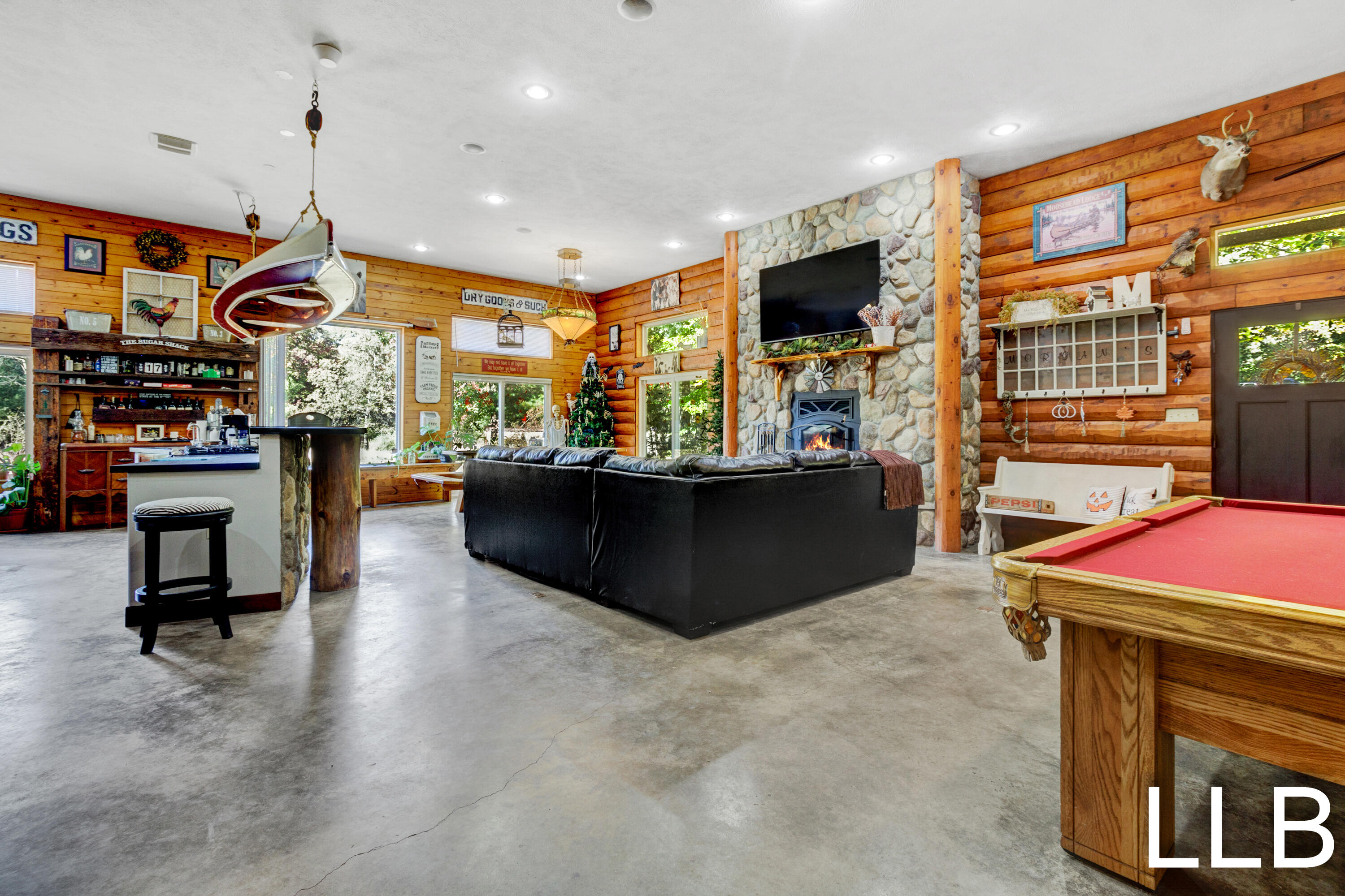 2253 Kent Road Rothbury, MI 49452 - Photo 10 of 61 Lynda Balkema - 2253 Kent Road-10