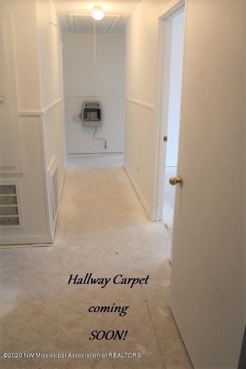 2210 Red Lake Road Marks, MS 38646 - Photo 14 of 35 2210 RED LAKE - HALLWAY