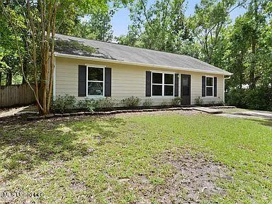 $1,800 | 8725 Elm Avenue, Ocean Springs, MS 39564