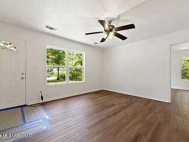 $1,800 | 8725 Elm Avenue, Ocean Springs, MS 39564